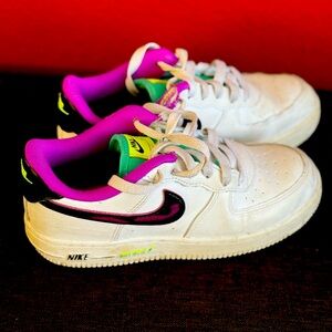 Nike Air Force 1. Great condition just need a good clean.